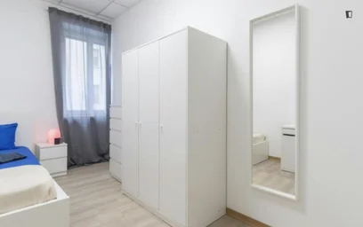 Habitación privada en Via Frinco, imagen 2 de 22