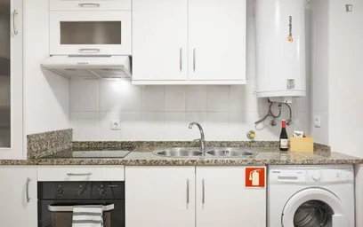 Studio at R. Dr. Domingos Soares, image 6 of 12