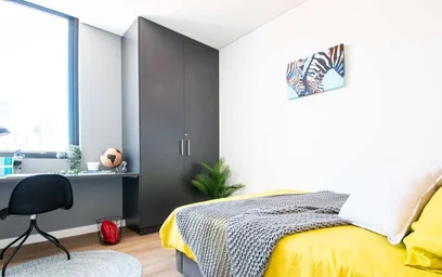 3 Zimmer Unterkunft in {area}