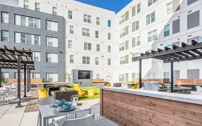 Appartamento intero in residence in 1396 N High Street, Columbus, OH 43201, immagine 12 di 25
