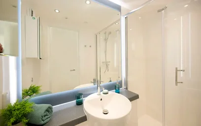 Quarto privado em residência em Gas Ln, Bristol BS2 0SF, United Kingdom, imagem 8 de 39
