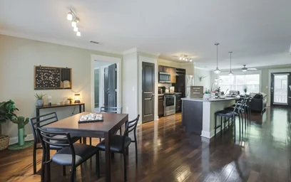 Alojamiento entero en residencia en 1050 Southern Dr, Columbia, SC 29201, United States, imagen 16 de 49