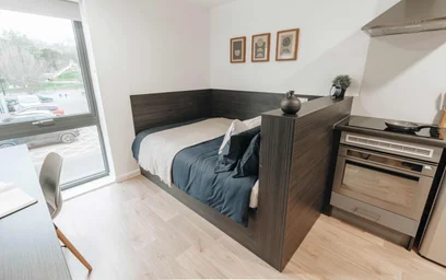 Studio in residence at Midland Rd, Bath BA1 3BZ, United Kingdom, image 2 of 24