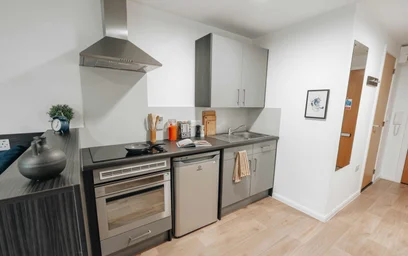 Studio in residence at Midland Rd, Bath BA1 3BZ, United Kingdom, image 6 of 24