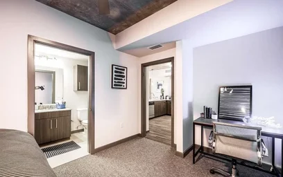 Apartamento inteiro em residência em 2100 San Antonio St, Austin, TX 78705, United States, imagem 15 de 34
