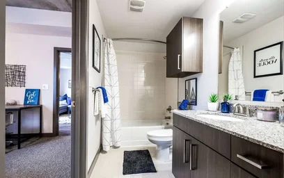 Apartamento inteiro em residência em 2100 San Antonio St, Austin, TX 78705, United States, imagem 3 de 34
