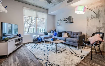 Apartamento inteiro em residência em 2100 San Antonio St, Austin, TX 78705, United States, imagem 4 de 34