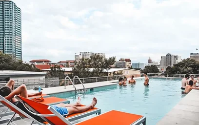 Apartamento inteiro em residência em 2100 San Antonio St, Austin, TX 78705, United States, imagem 32 de 34