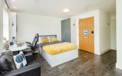 Monolocale in residence in 17-23 High St, Bangor LL57 1NP, United Kingdom, immagine 2 di 26