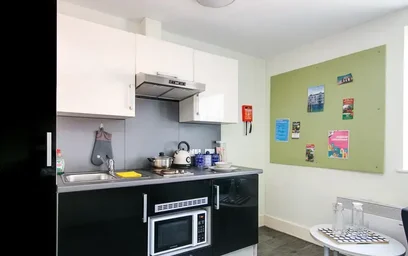 Monolocale in residence in 17-23 High St, Bangor LL57 1NP, United Kingdom, immagine 18 di 26