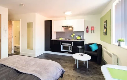 Monolocale in residence in 17-23 High St, Bangor LL57 1NP, United Kingdom, immagine 2 di 27
