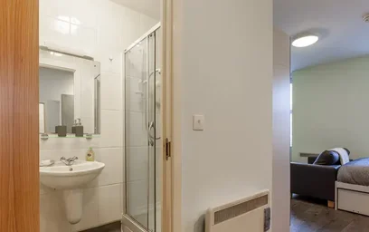Monolocale in residence in 17-23 High St, Bangor LL57 1NP, United Kingdom, immagine 24 di 27