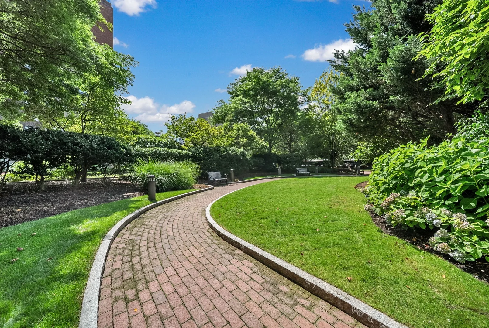 9, Hawthorne Pl., Unit 7H, West End, Boston, MA, 02114