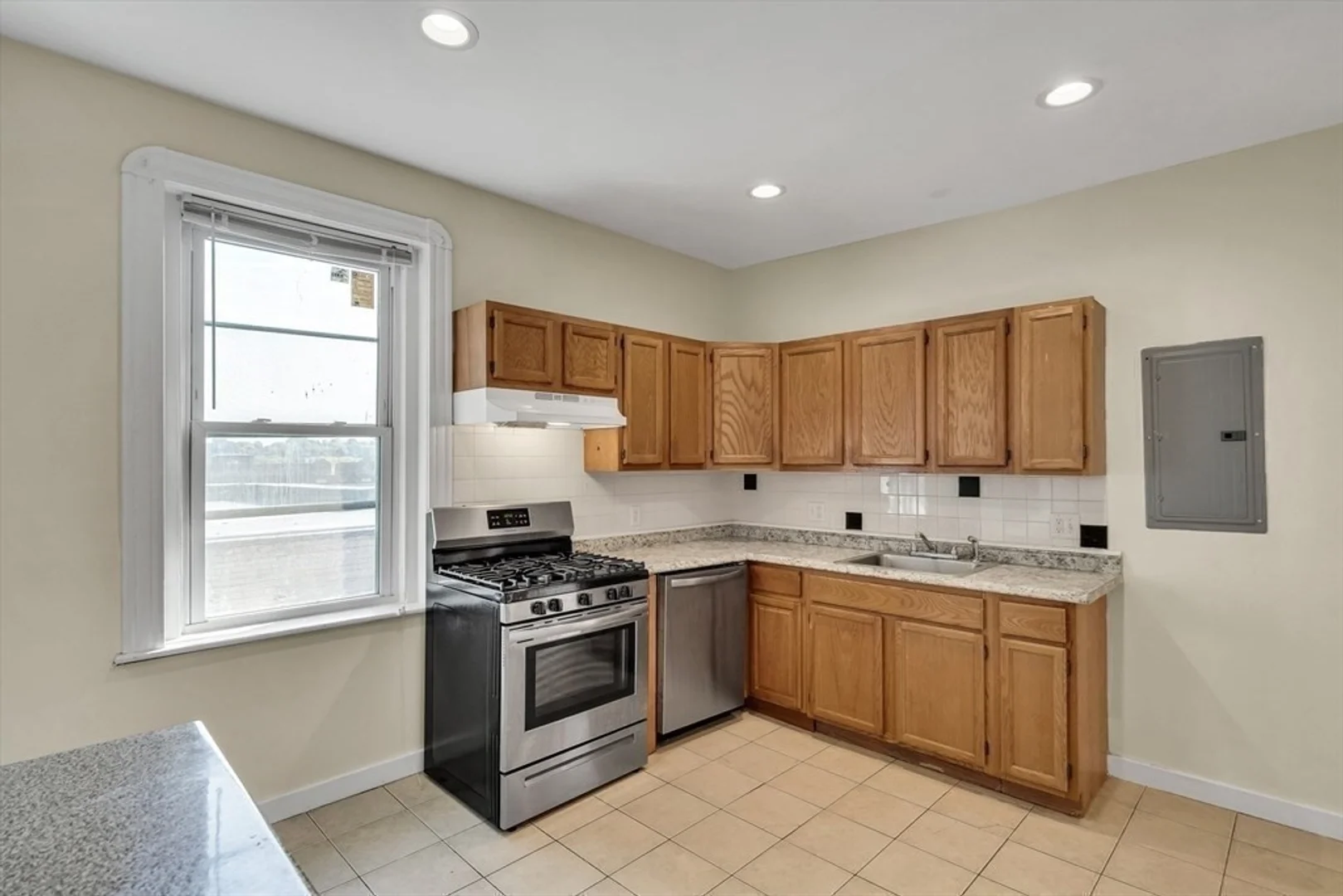 41, Orkney Rd., Unit 3, Brighton, Boston, MA, 02135