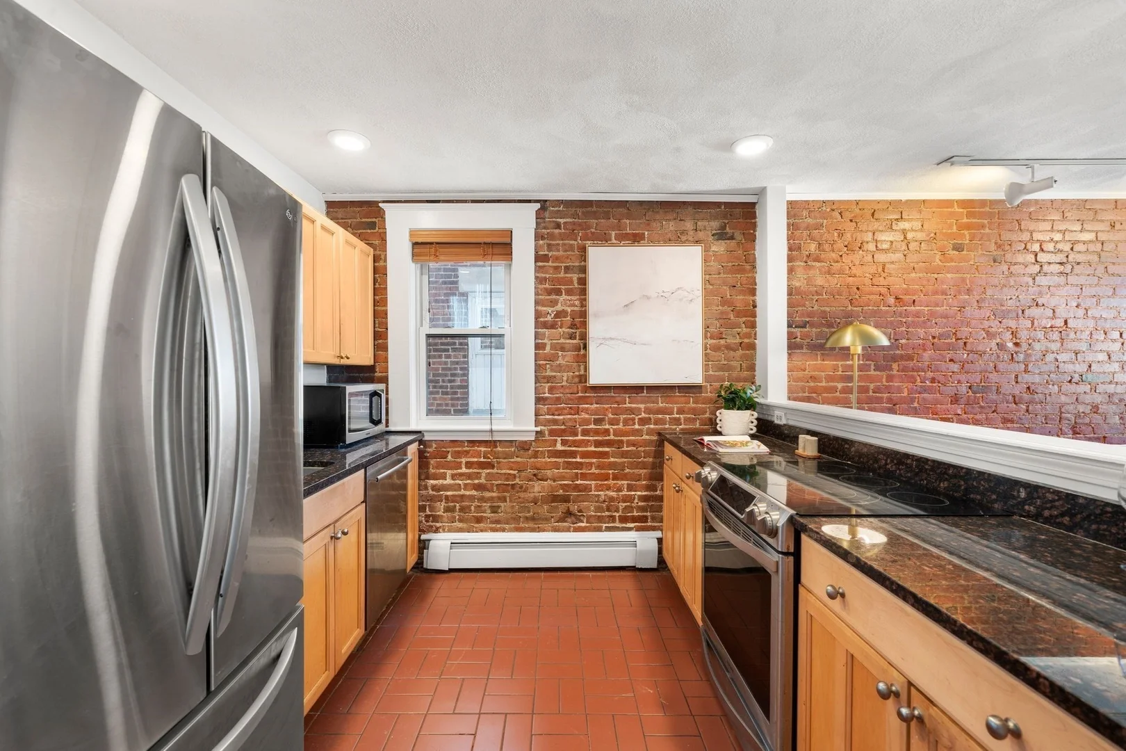 25, South St., Unit 4A, Brighton, Boston, MA, 02135