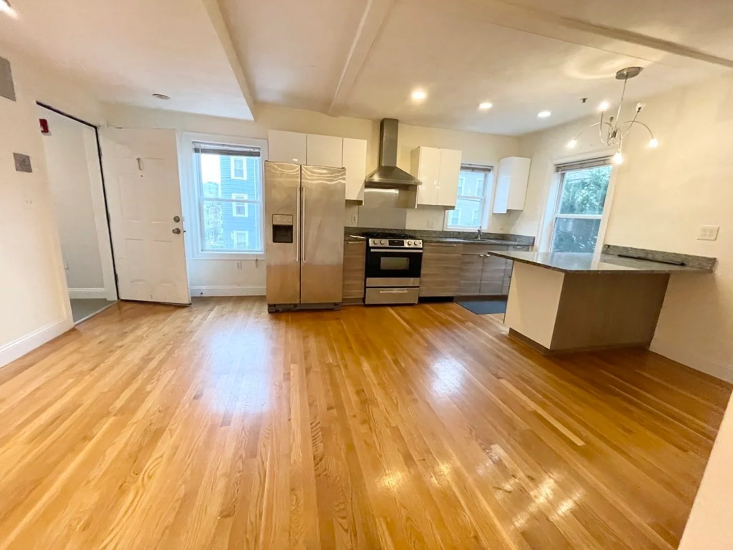 128, Hillside St., Unit 1, Mission Hill, Boston, MA, 02120