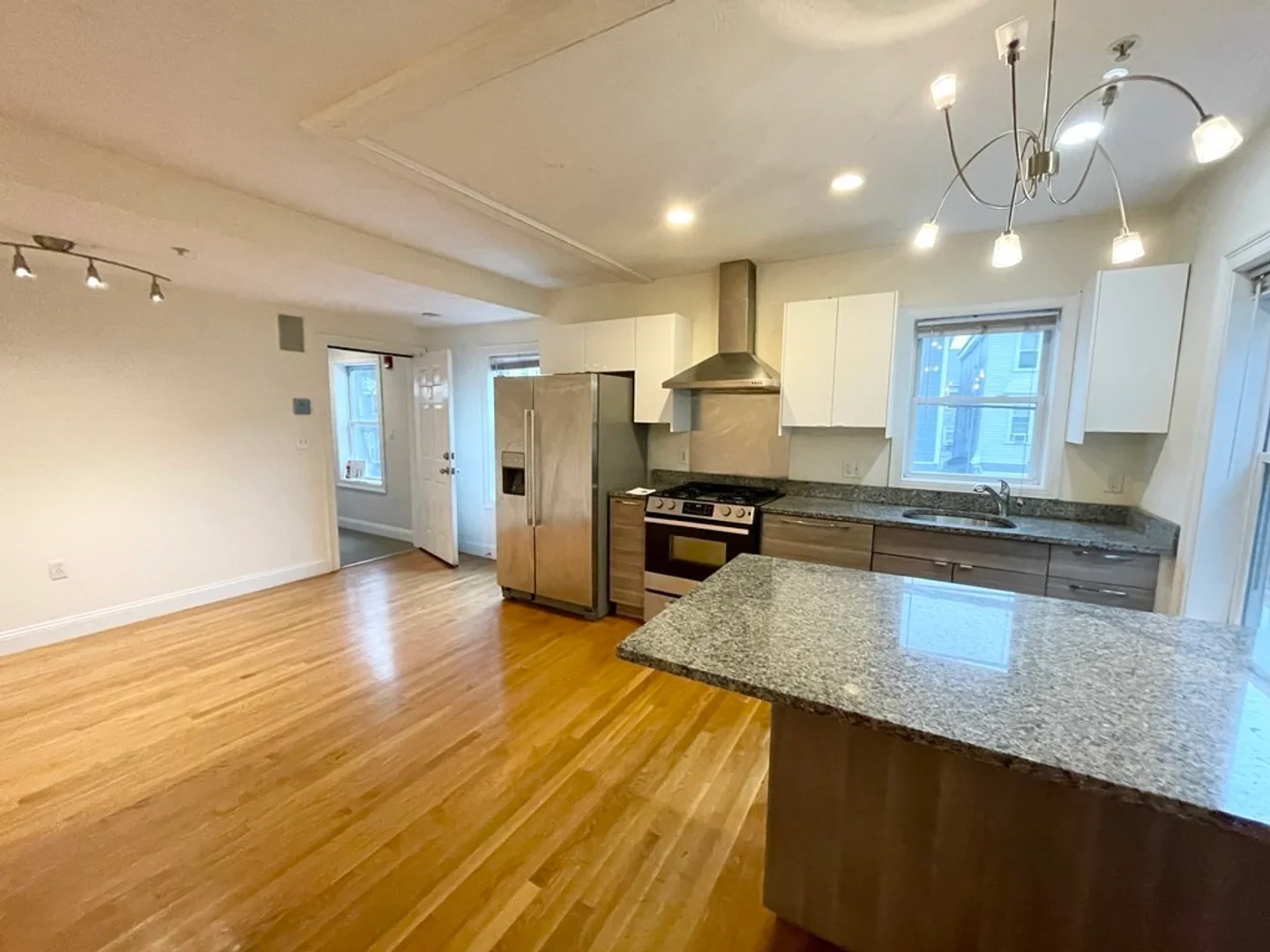128, Hillside St., Unit 1, Mission Hill, Boston, MA, 02120