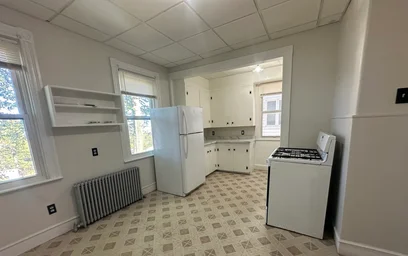 Alojamiento entero en residencia en 6, Althea St., Unit 1, Dorchester, Boston, MA, 02122, imagen 3 de 40