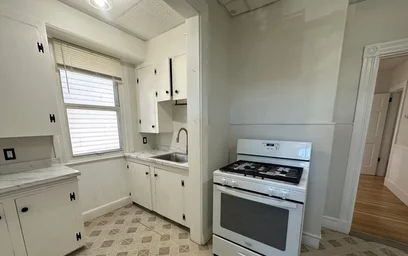 Alojamiento entero en residencia en 6, Althea St., Unit 1, Dorchester, Boston, MA, 02122, imagen 30 de 40