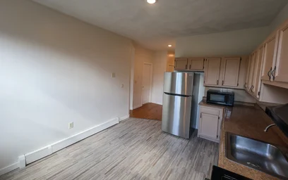 Alojamiento entero en residencia en 51, Holworthy St., Unit 3, Dorchester, Boston, MA, 02121, imagen 9 de 18