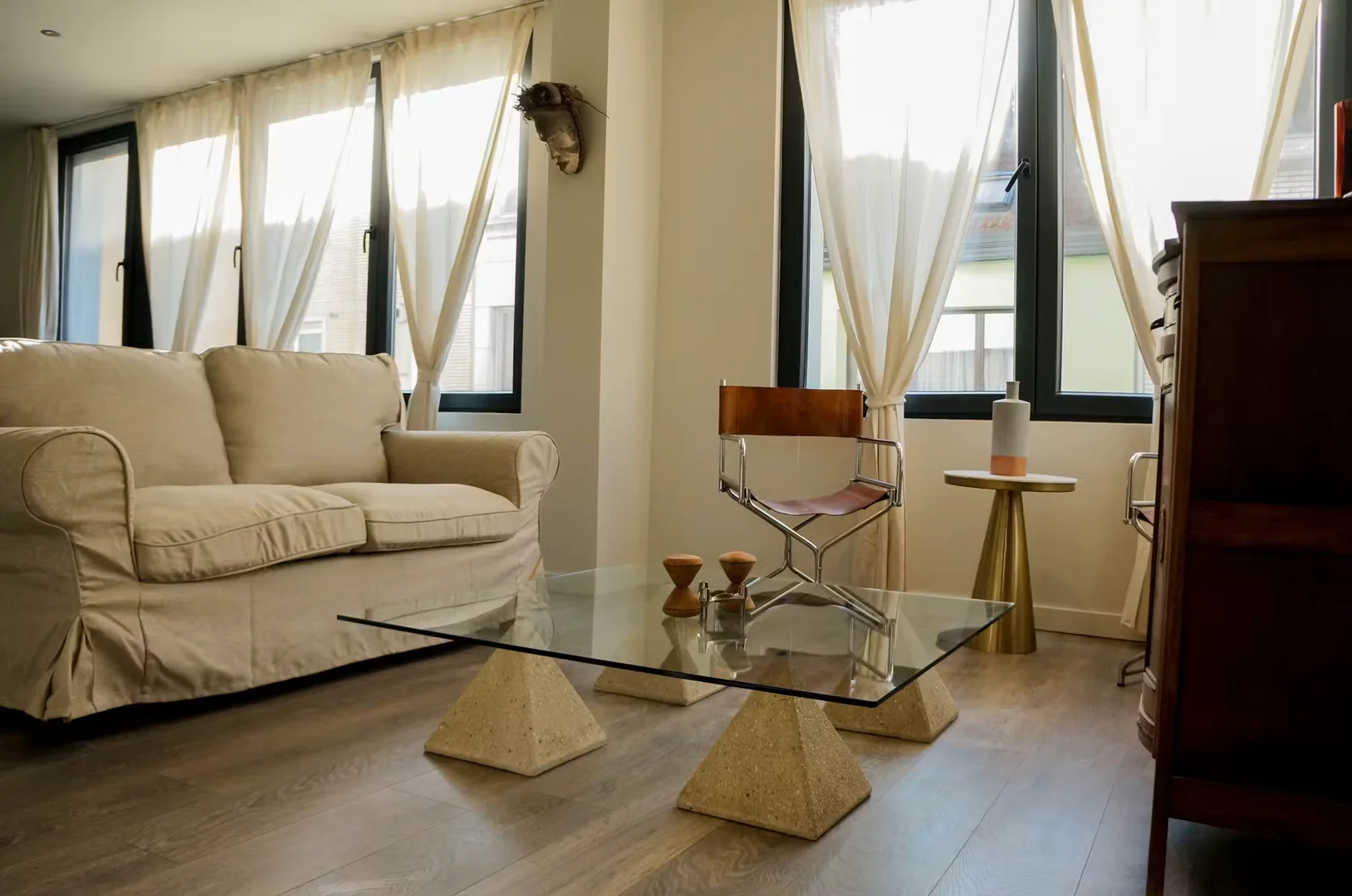 Quarto para alugar em apartamento de estudantes em , totalmente mobilado