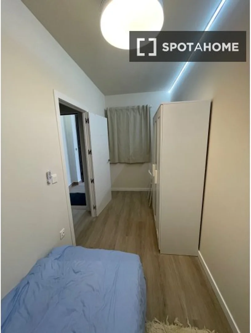 Preisgünstiges Studentenzimmer in günstiger Lage in