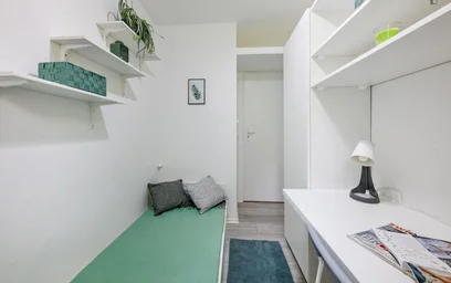 Chambre privée à Miła, image 1 de 16