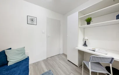 Chambre privée à Miła, image 1 de 16