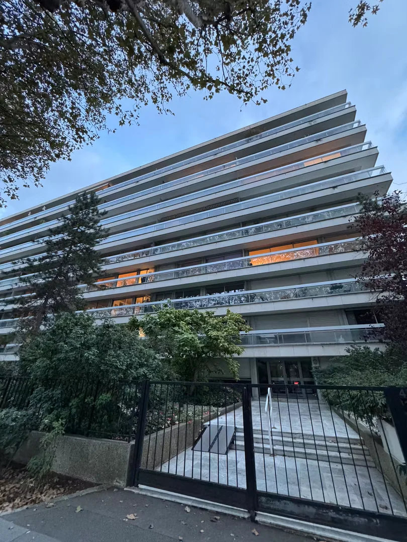 Boulevard du Général Leclerc, Neuilly-Auteuil-Passy
