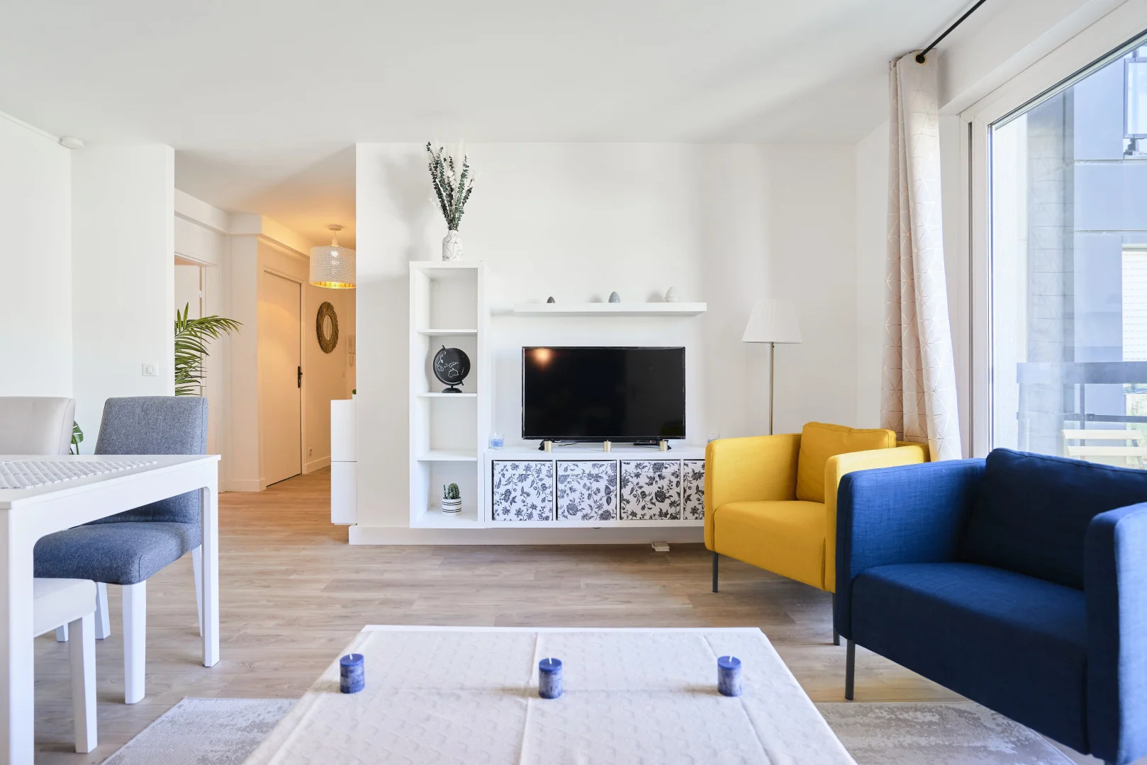 Economical student room with convenient location in 