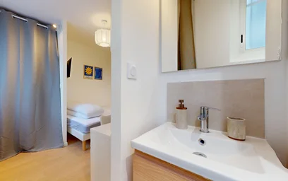 Prywatny pokój 137 avenue de Lodève, obraz 18 20