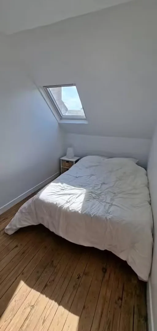Habitación estudiantil económica con ubicación conveniente en 