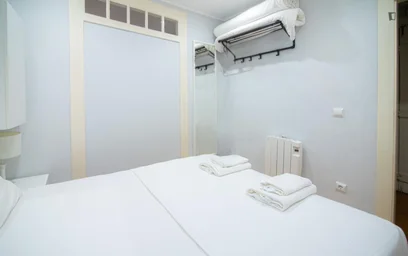 Entire apartment at Rua Afonso de Albuquerque, image 22 of 32