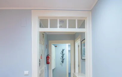 Entire apartment at Rua Afonso de Albuquerque, image 27 of 32