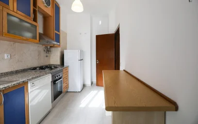 Private room at Avenida Engenheiro Arantes e Oliveira, image 16 of 39
