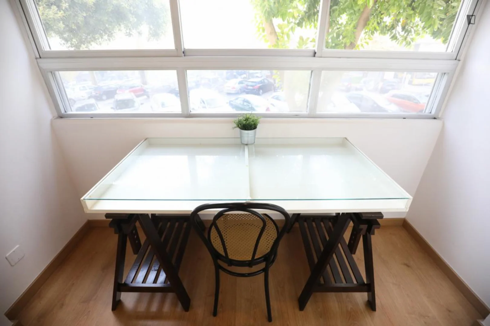 Budget-friendly student room close to campus in 