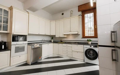 Quarto privado em Viale Sarca, imagem 17 de 29