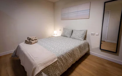 Günstiges Privatzimmer in {area}