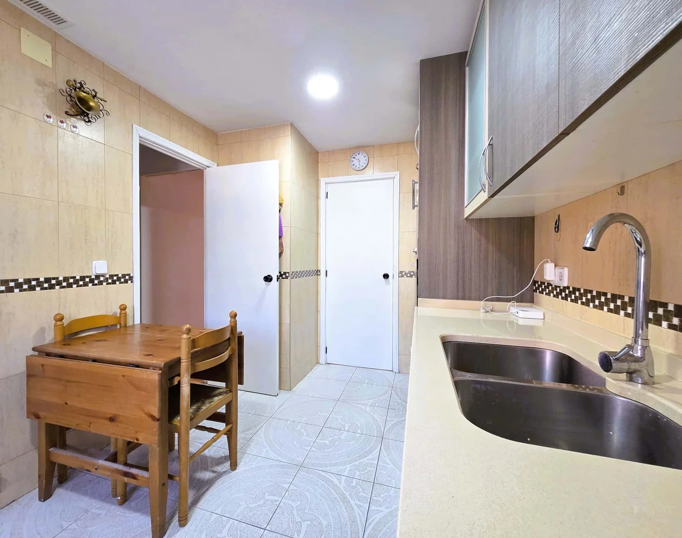 Affordable room for students with ample lighting in