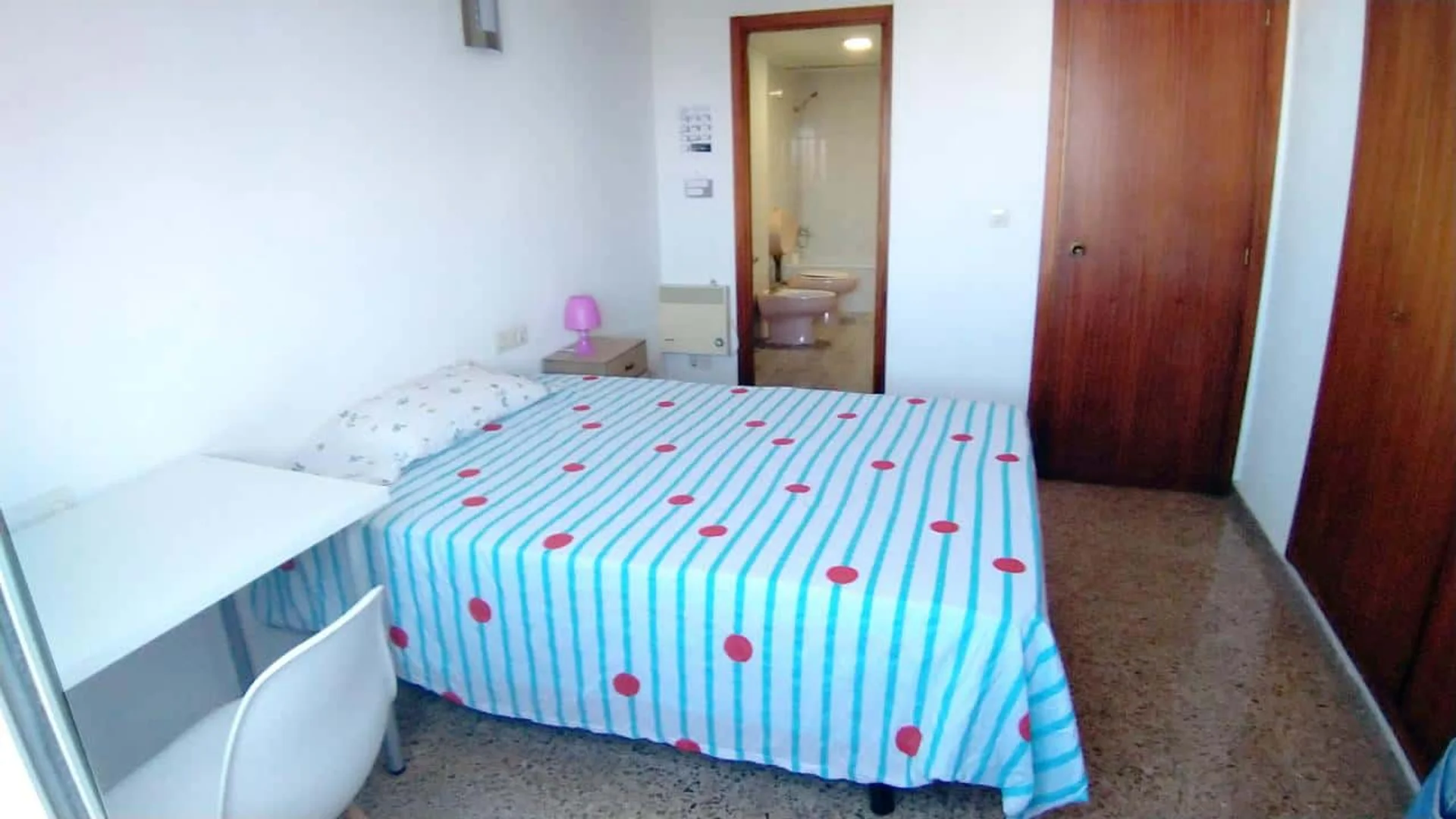 Budgetfreundliches Studentenzimmer in Campusnähe in