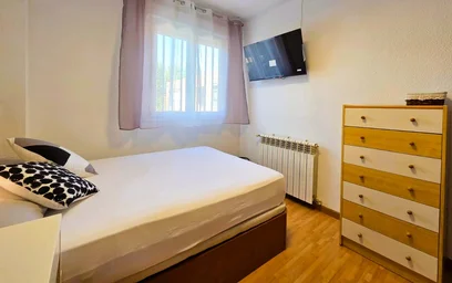 Private room at C. de Esteban Carros, 41, 1ob, Puente de Vallecas, 28053 Madrid, Spagna, image 4 of 15