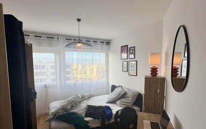 Quarto barato em {area}
