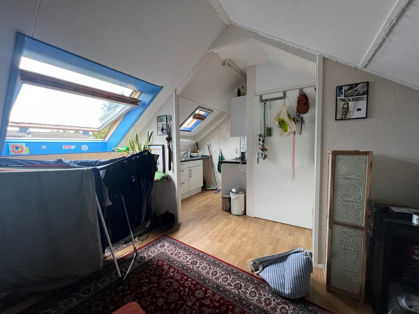 Habitación acogedora para estudiantes disponible en 