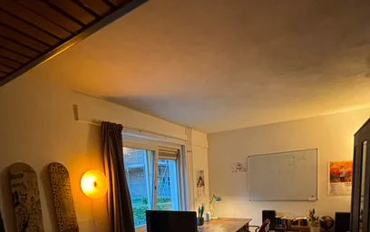 Chambre à louer avec lit double {area}