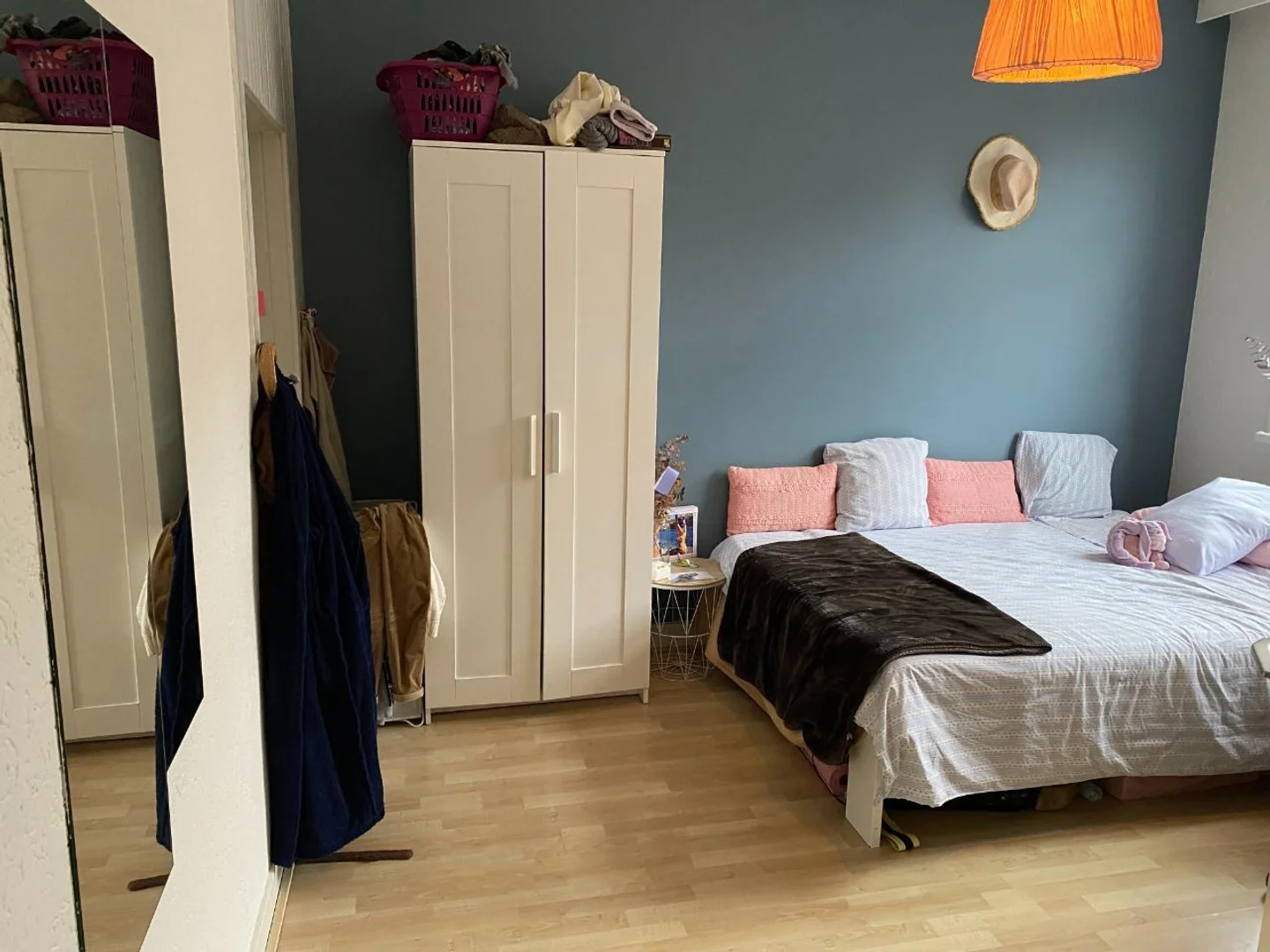 Budget-friendly student room close to campus in 