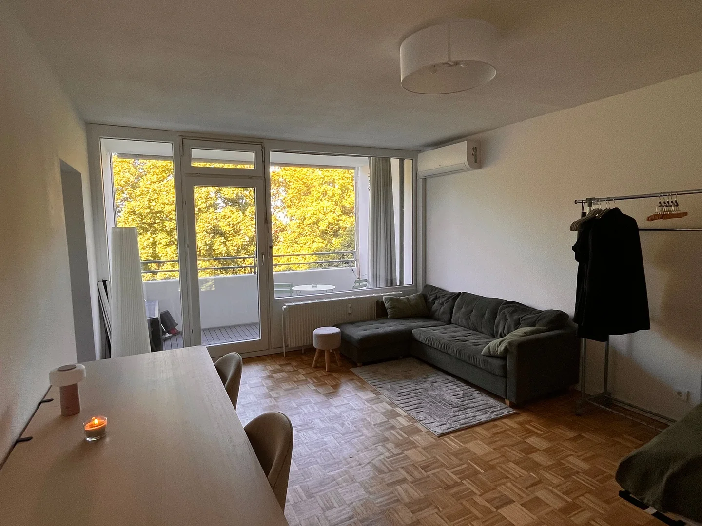 Bright and airy student room with easy university access in 