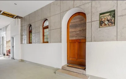 {area} de çift kişilik yataklı kiralık oda