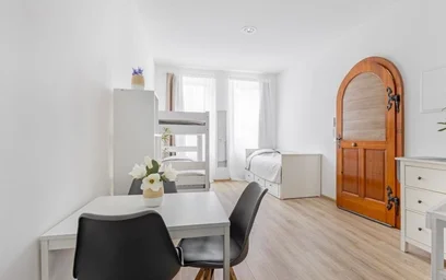 Quarto privado em Rheingoldstraße, imagem 14 de 15
