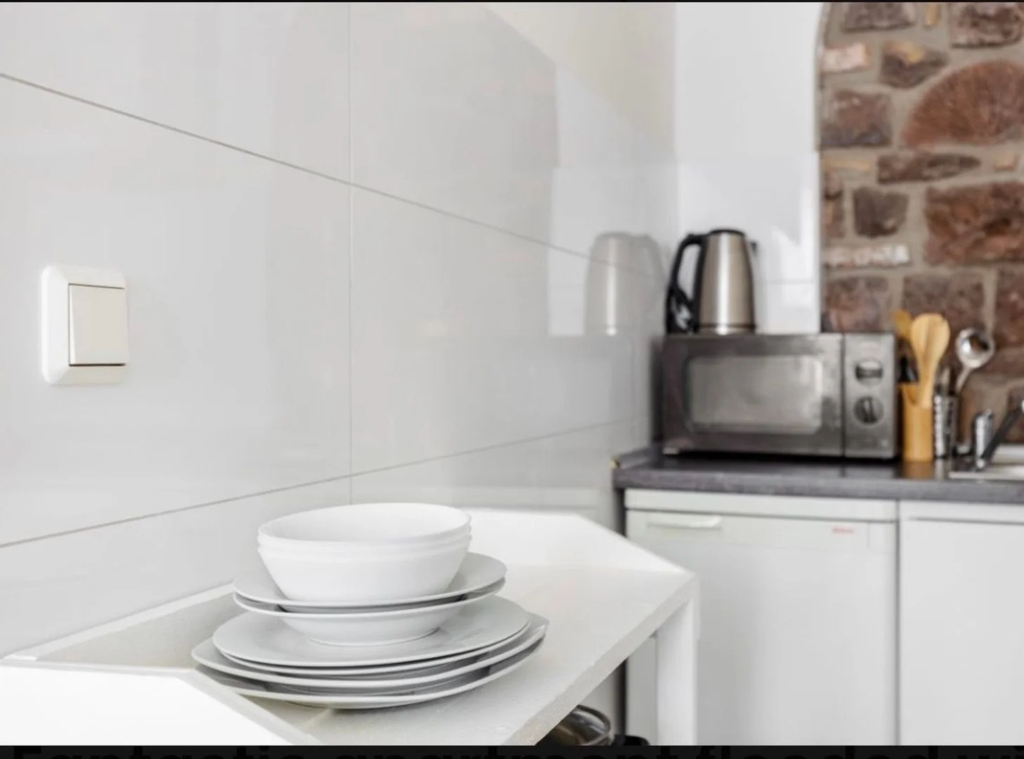 Quarto para alugar em apartamento de estudantes em , totalmente mobilado