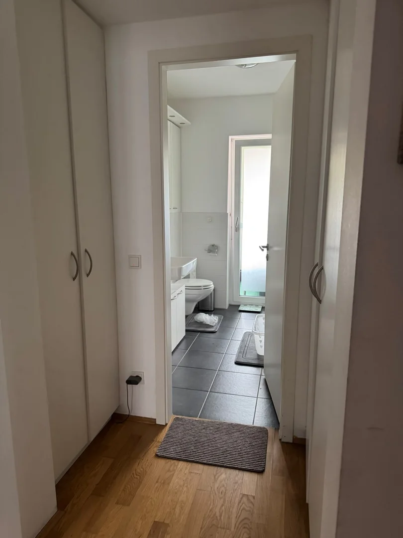 Economical student room with convenient location in 